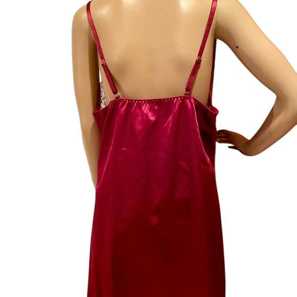 Sexy NWT maroon lace nightie & thong - Picture 4 of 15